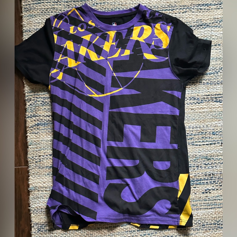 Lakers shirt, like new